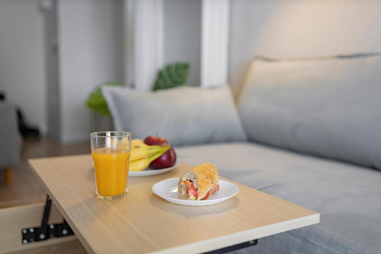 Honeybee Apartment Атина Екстериор снимка