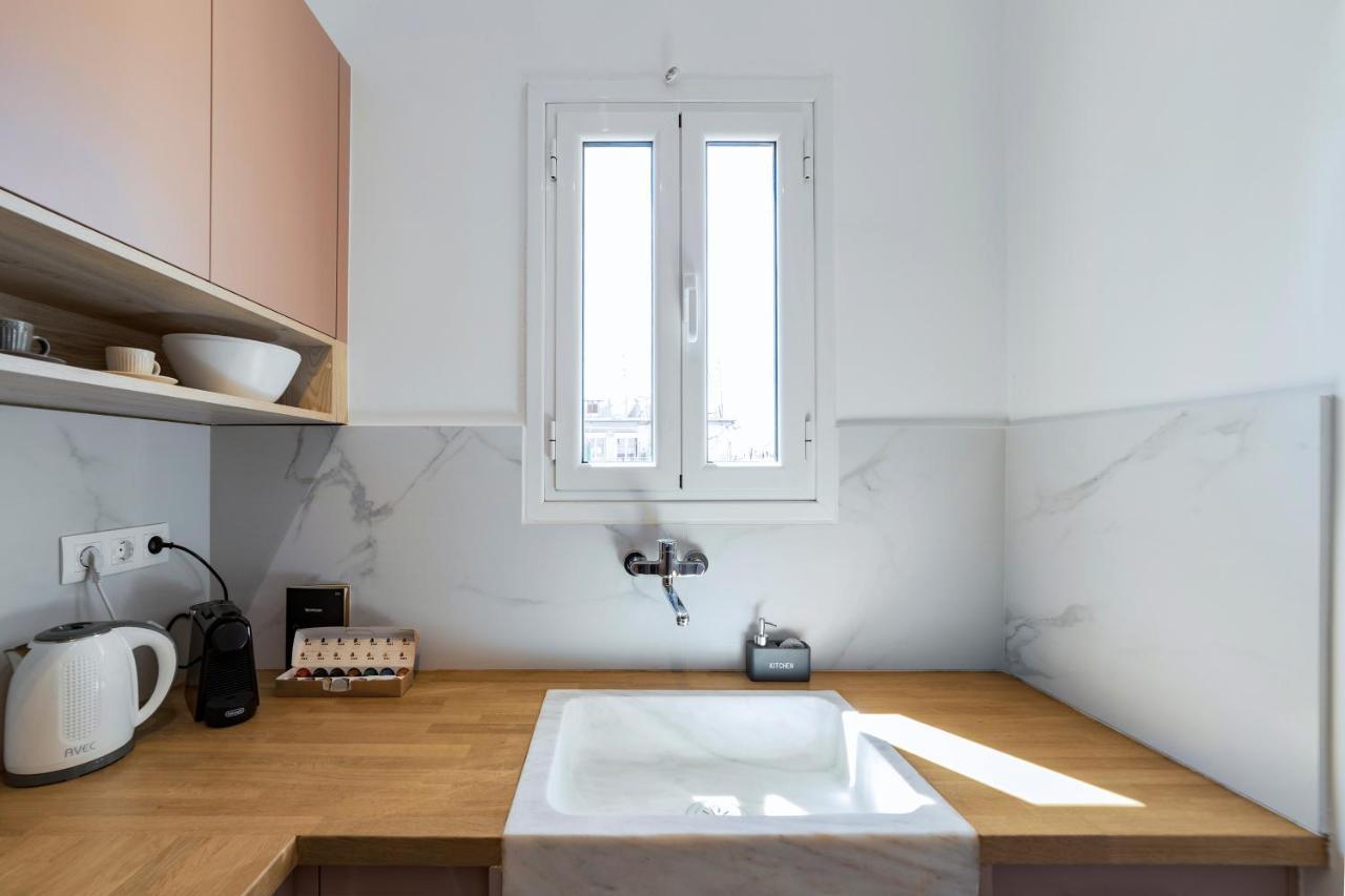 Honeybee Apartment Атина Екстериор снимка