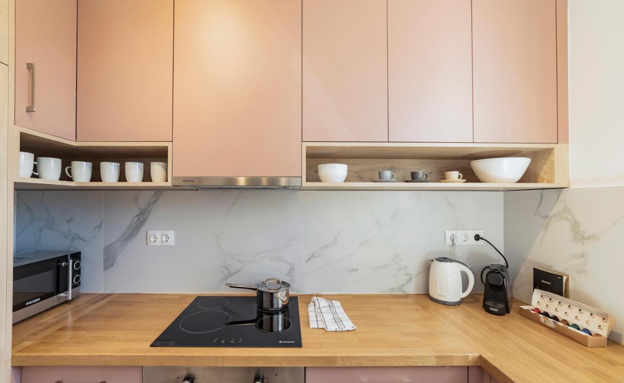 Honeybee Apartment Атина Екстериор снимка