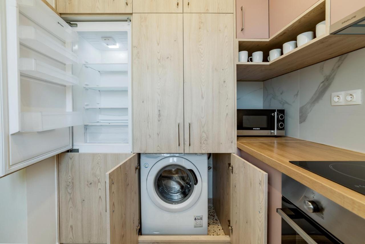 Honeybee Apartment Атина Екстериор снимка