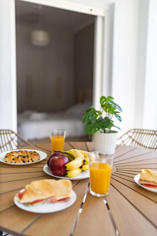 Honeybee Apartment Атина Екстериор снимка